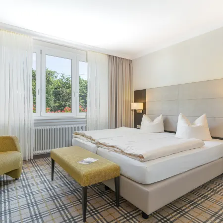 Hotel Restaurant Pollmanns Отели в г. Эрнст