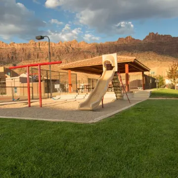 Desert Solitude Rim Vista 5A3