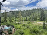 Spectacular Mountain Retreat