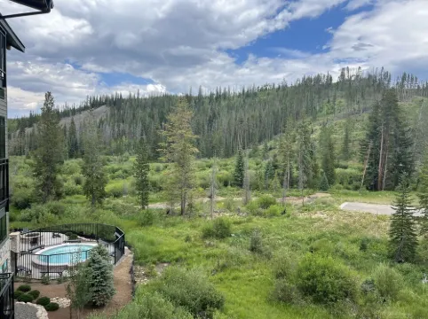 Spectacular Mountain Retreat