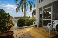 'BEST BUY' Affordable & Beautiful Waterfront Condo w/Sunbathing Deck