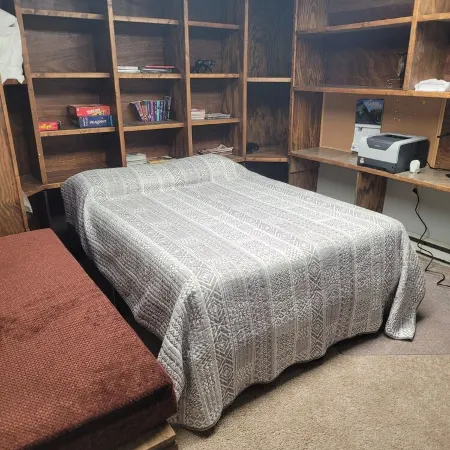 Large 2 Bedroom on Wooded Lot, Pool Opens Memorial Day,  Min to Pennstate