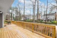 Serene home with all the comforts of a fully designed space- 3 🛏/2 🛁 House