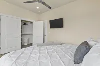 Work Here!! King Bed, 400+ Mbps WiFi, BYU - 4-Star