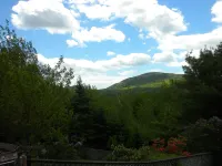 RYAN'S ACADIA CARRIAGE HOUSE - 2 1/2 mi. from town, 1 mi. to Eagle Lake! Hotel a Hancock County