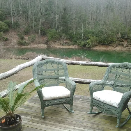 Secluded Cozy Luxurious Cabin, Gourmet Kitchen On 100 Acres W/ Miles Of Trails