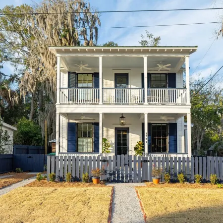 The Washington in Historic Downtown Beaufort