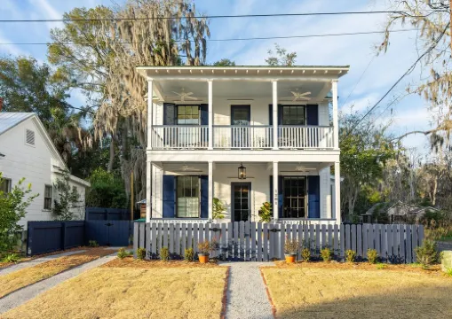 The Washington in Historic Downtown Beaufort