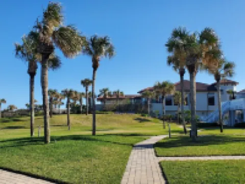607 Surf Villas Oceanfront Condo at Sawgrass Beach Club Near Tpc and Mayo Clinic Hoteles en Sawgrass