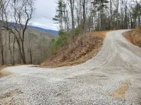 Cozy Cabin on 11 acres w/ Lake&Mtn Views. wifi, great cell svc moderated AC.