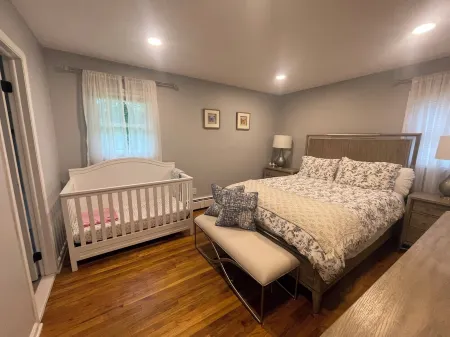 Welcome to our Retreat Haven in Warwick, NY Near Winery&Distilery-1 Hour to NYC!