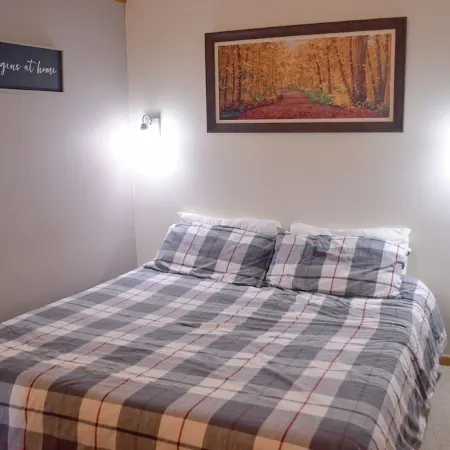 Quaint cabin w/hot tub-10 min from Helen!