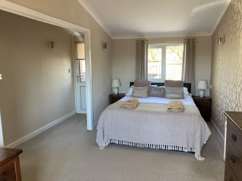 Quakerfield Lodge, with Private Hot Tub Fabulous Views