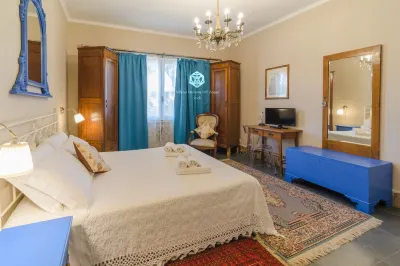 Group Villa with Direct Access to the Sea, Private Pool,Free wi-fi, Garden, BBQ Hotels near Scicli