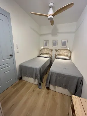 Apartamento primera línea de playa recién reformado