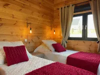 Quiet chalet with superb unobstructed view of the Morvan mountains - ชาเลต์