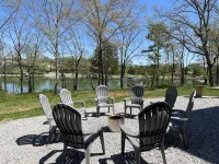 Lakeshore Modern!  Lake Front with Platform Dock and 2 Kayaks, Firepit and Views