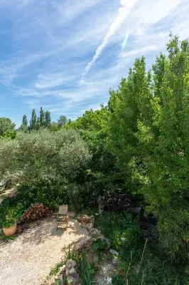 Dans UN Coin DE Verdure Avec Bassin DE Baignade Hôtels à proximité de : E.Leclerc VALREAS