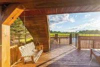 Spacious Family Retreat on 10 Acres! 9 Bedrooms - in-Ground Pool, Hottub, Sauna!