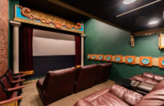 The Downtown Omaha Oasis- over 10,000 sq ft includes arcade & rooftop w/ hot tub