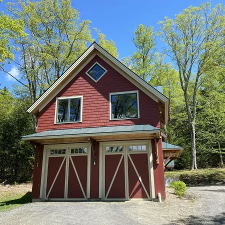 Post and Beam Carriage House in the heart of Mad River Valley