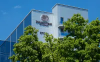 DoubleTree by Hilton Moscow - Vnukovo Airport (Даблтри Хилтон Москва - Внуково) Отели в г. Москва