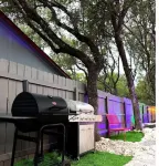 D'Oasis "Pool Paradise" Hot tub, Sleeps19 Pet friendly, Come Celebrate BOOK IT!