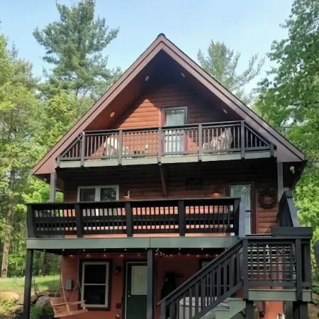 Adirondack Cabin Near Lake Placid & High Peaks: 7 Person Hot Tub and Skiing
