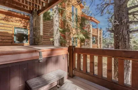 Stonegate #8 - Ultimate Luxury. Walk to The Village