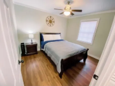 Playing Hooky Cabin / 2 Bedroom-1 Bath