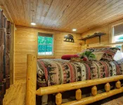 Tiny Cabin-HOT TUB, private, quiet side of the Smokies - balcony