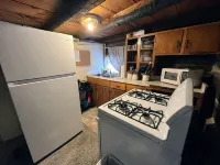 Quaint old fashioned cabin, Loft, Grill, Fire Pit!