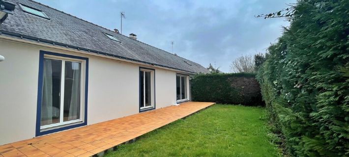 House located in a quiet area, close to the town center. Отели в г. Гидель