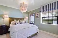 Le Hibou Blanc (A) - Fairhope: Laid-back Sophistication