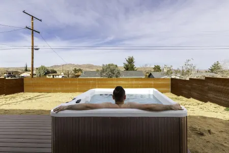 Modern Joshua Tree Village Home