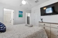 Navarre Beach Condo - 2Bed/2Bath - Walk to Beach, Pool Отели рядом с достопримечательностью «Наварр Бич Си Тертл Консервейшен Сентер»