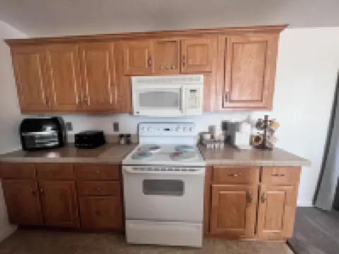 Bee-utiful Little House 福瑞娜麓山酒店