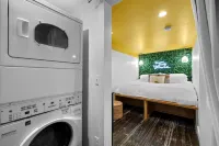 5 Min 2 Downtown Asheville w/Hot Tub!