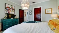 1925 Historic Bradenton Bungalow, Convenient to Downtown and Anna Maria Island!