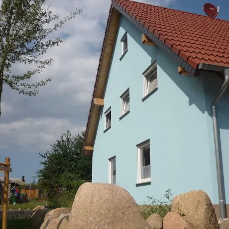 300 m to the white sand beach, 150 m² living space, WLAN, great value for money