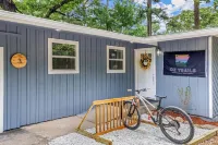 Family Fun! 3 KING Beds, Coffee, Bike In/Bike Out