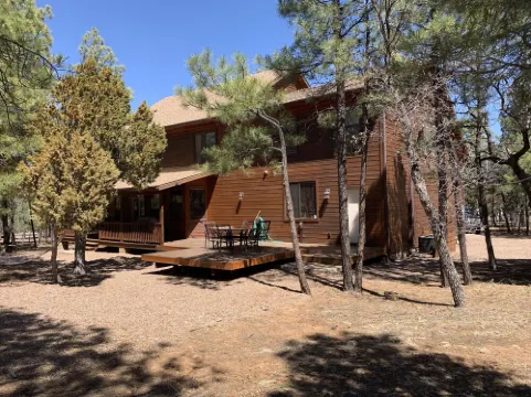 As featured on HGTV's Log Cabin Living!!