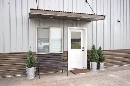 Urban & Hip Suite in the Warehouse District, Pets Allowed Отели в г. Фор Корнерс