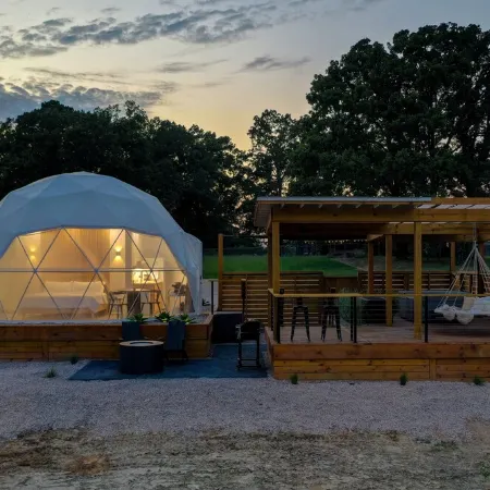 Luxury Glamping Dome “Sol” in countryside with hot/tub near Hot Springs