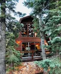 Cheerful Couples Get-Away Cabin at 8,500 Feet