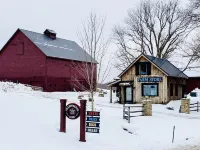 SKI-IN, SKI-OUT! LIFT and MT. VIEWS UNBEATABLE LOCATION for ALL SEASONS! Unit 2 Hotels in 