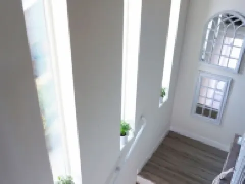 *NEW CONSTRUCTION* Sun Splashed 2b King bed w/pool by LAX, beaches, Disneyland. カーソンのホテル