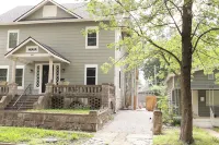 Loft apartment in historic house within walking distance of downtown. Hotels near Joplin Public Library