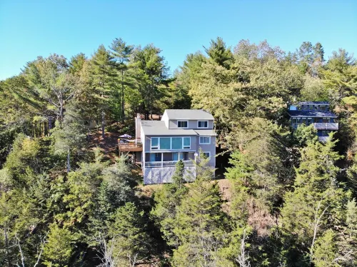 Cliff's End a Luxury Family Retreat