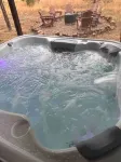 Home on Hills- NEW HOTTUB